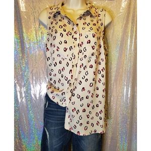 Apt 9 Size Medium Tank Top with Collar. Cream colored with Pink Cheetah Print
